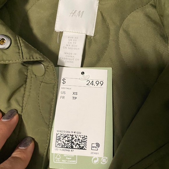 Brand New H&M Khaki Quilted Vest - Picture 3 of 3